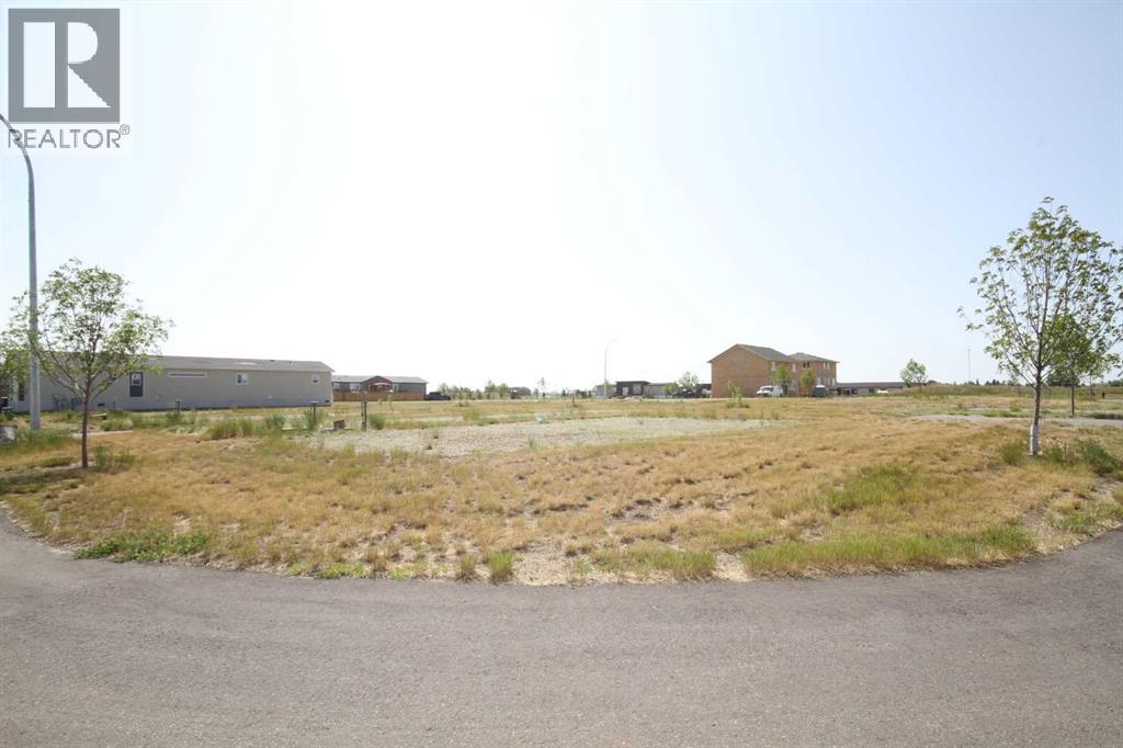 2 Meadows Way Property Photo 1