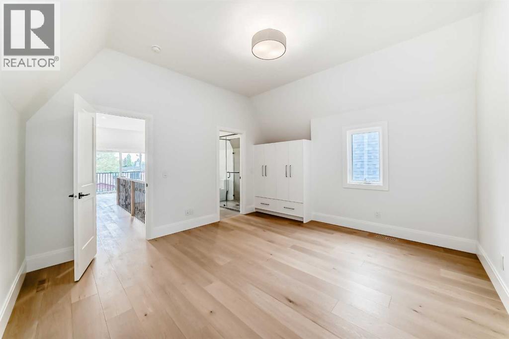 2034 52 Avenue Sw Property Photo 25