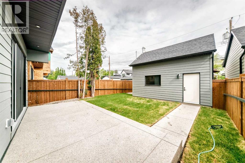 2034 52 Avenue Sw Property Photo 43
