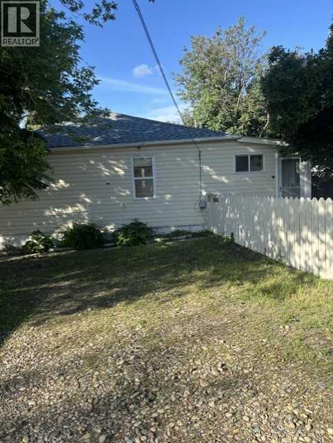 5147 53 Street Property Photo 1