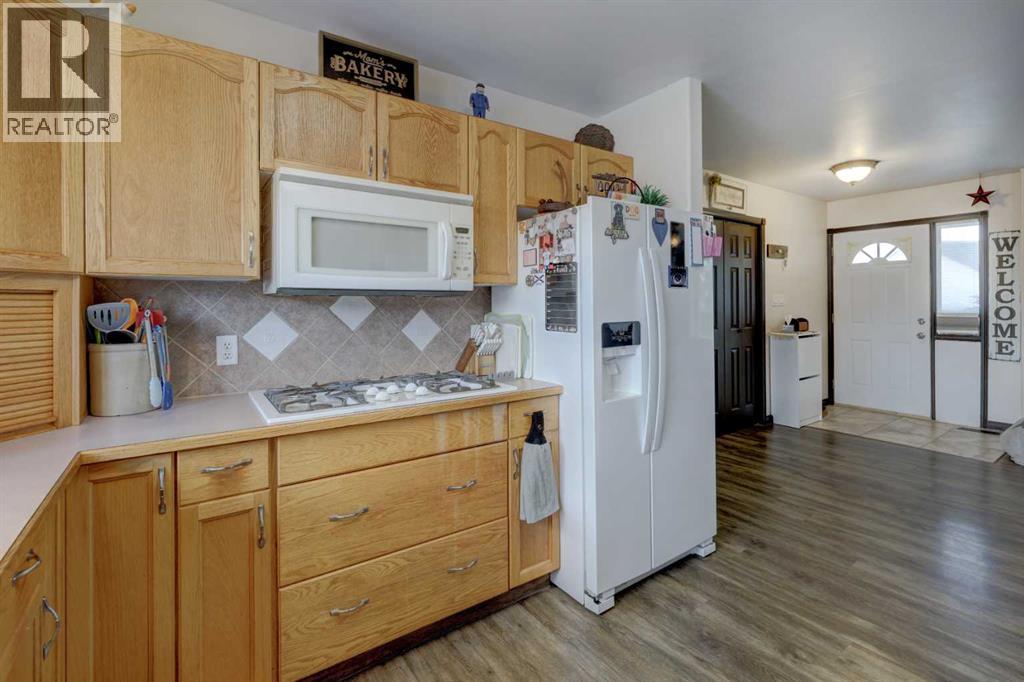 426 9 Street Property Photo 7