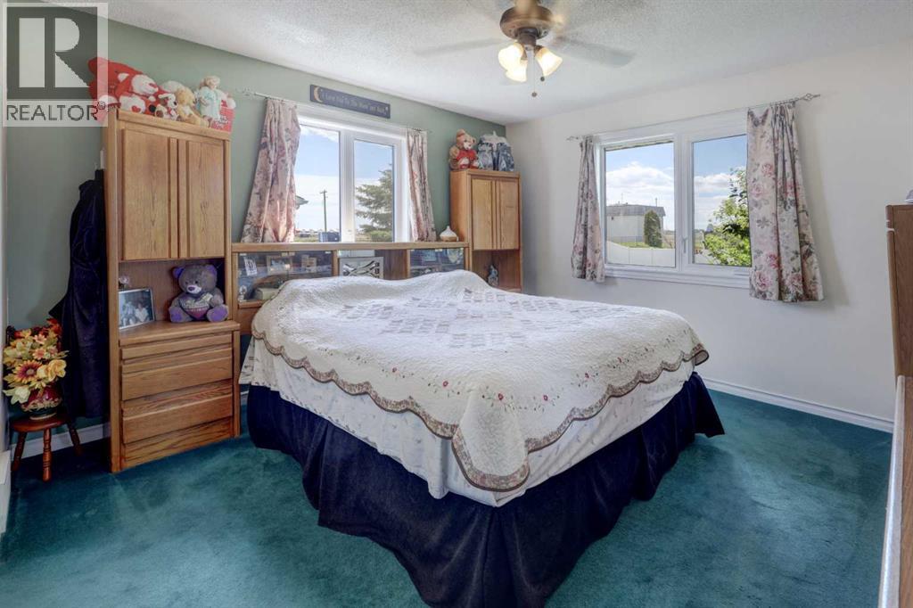 426 9 Street Property Photo 9