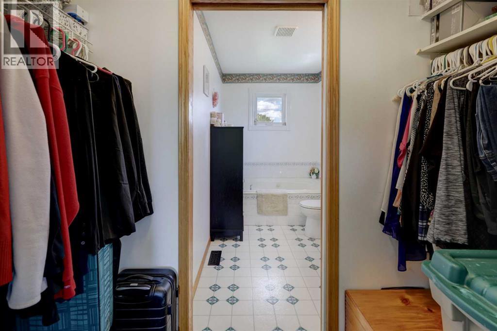 426 9 Street Property Photo 11