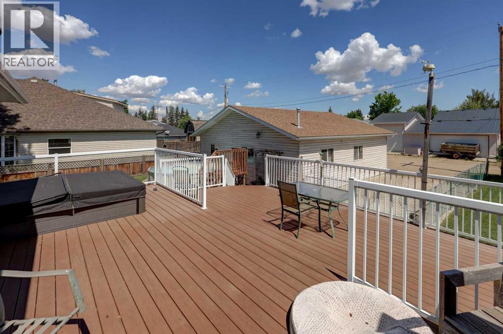 426 9 Street Property Photo 26