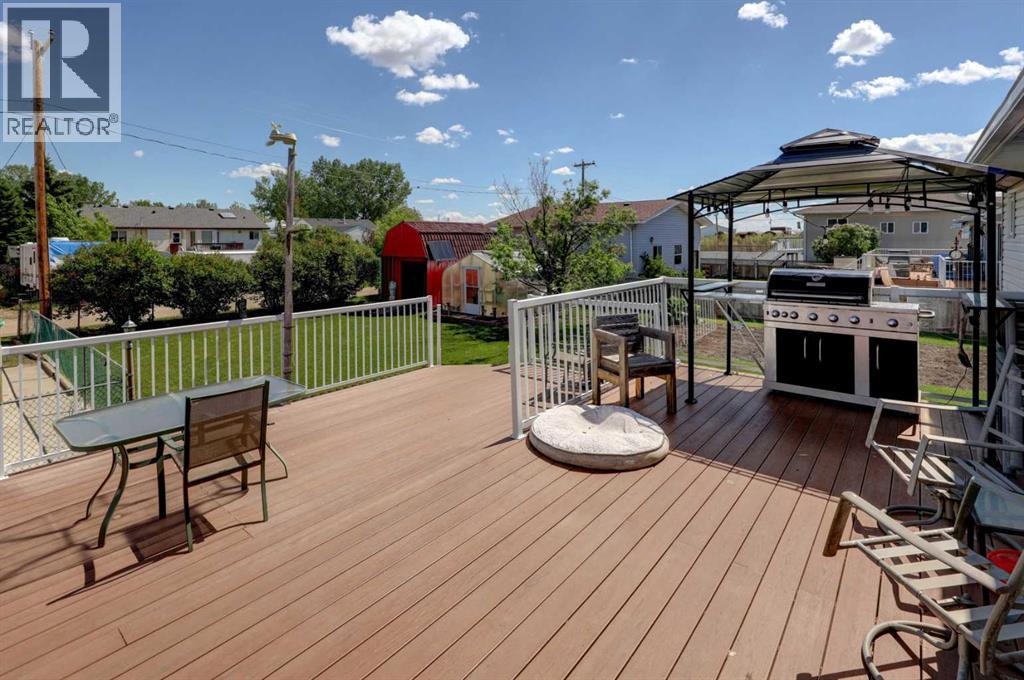 426 9 Street Property Photo 27