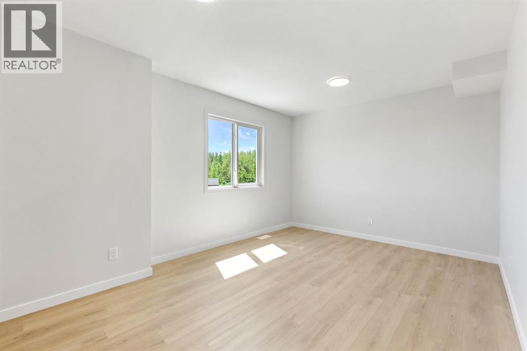 10 Valarosa Park Property Photo 13