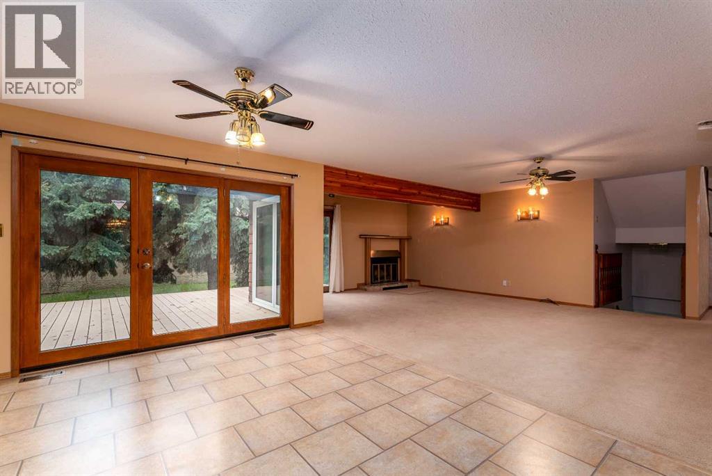 502 2 Street E Property Photo 6
