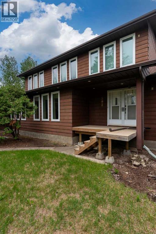 502 2 Street E Property Photo 41