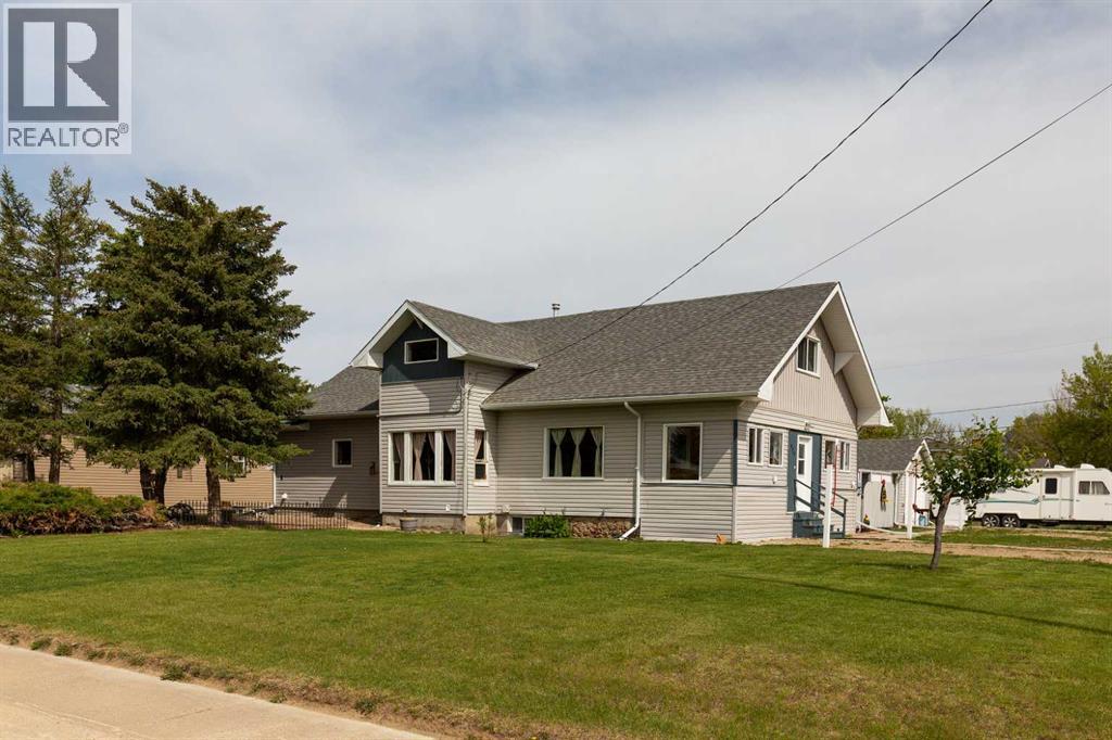 606 5 Street Property Photo 1