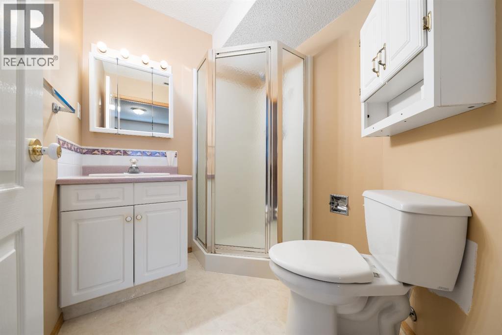 407 Macleod Trail Southeast Property Photo 12