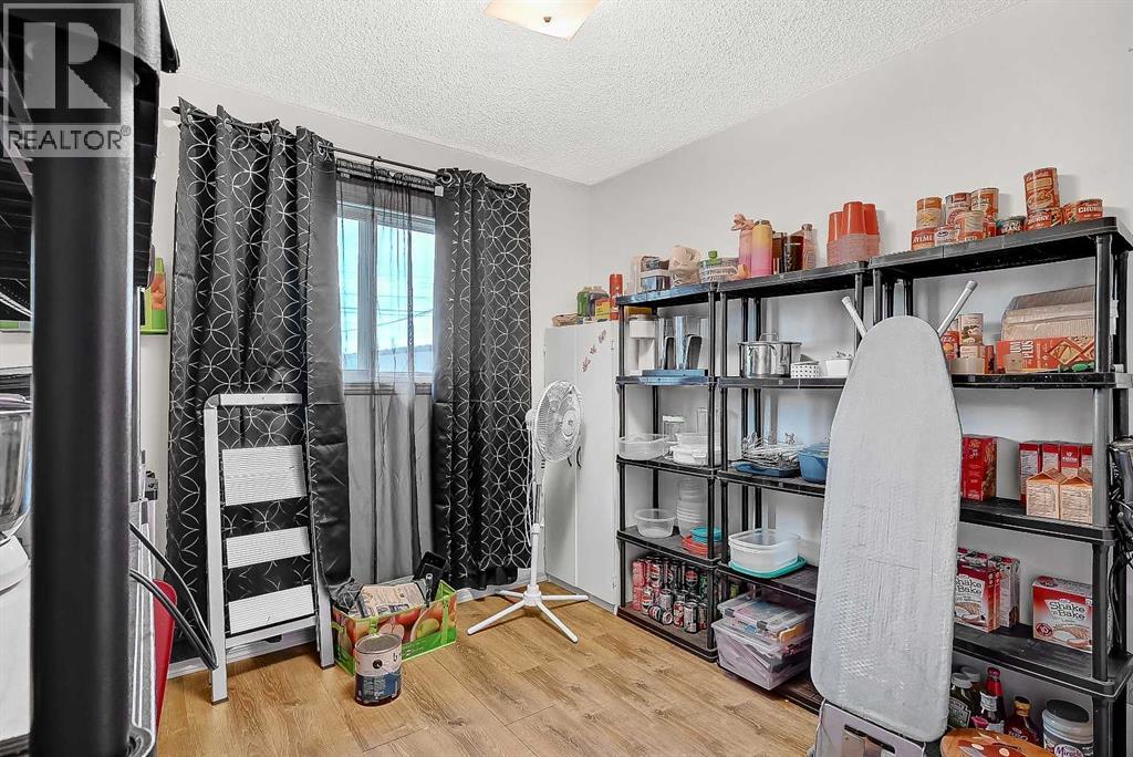 8229824 96 Avenue Property Photo 13