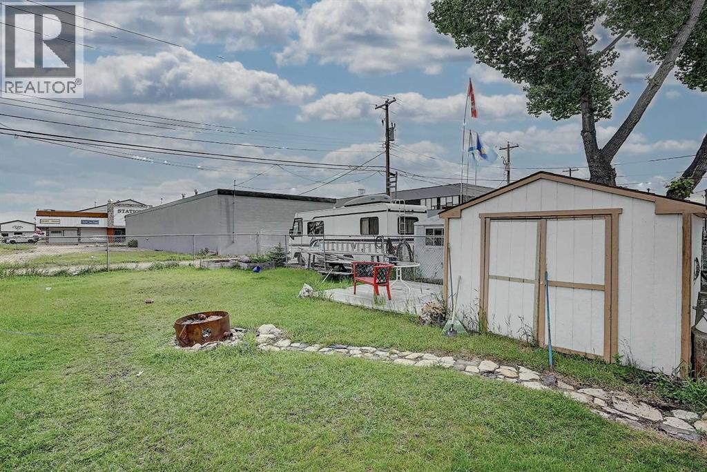 8229824 96 Avenue Property Photo 34