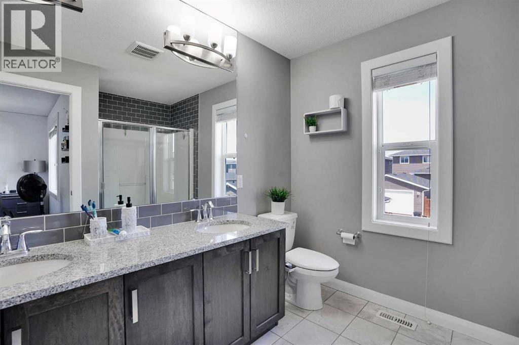 158 Redstone Common Ne Property Photo 27