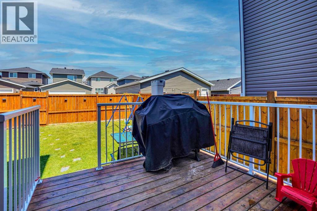158 Redstone Common Ne Property Photo 48