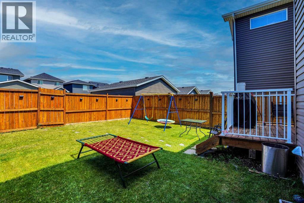 158 Redstone Common Ne Property Photo 49