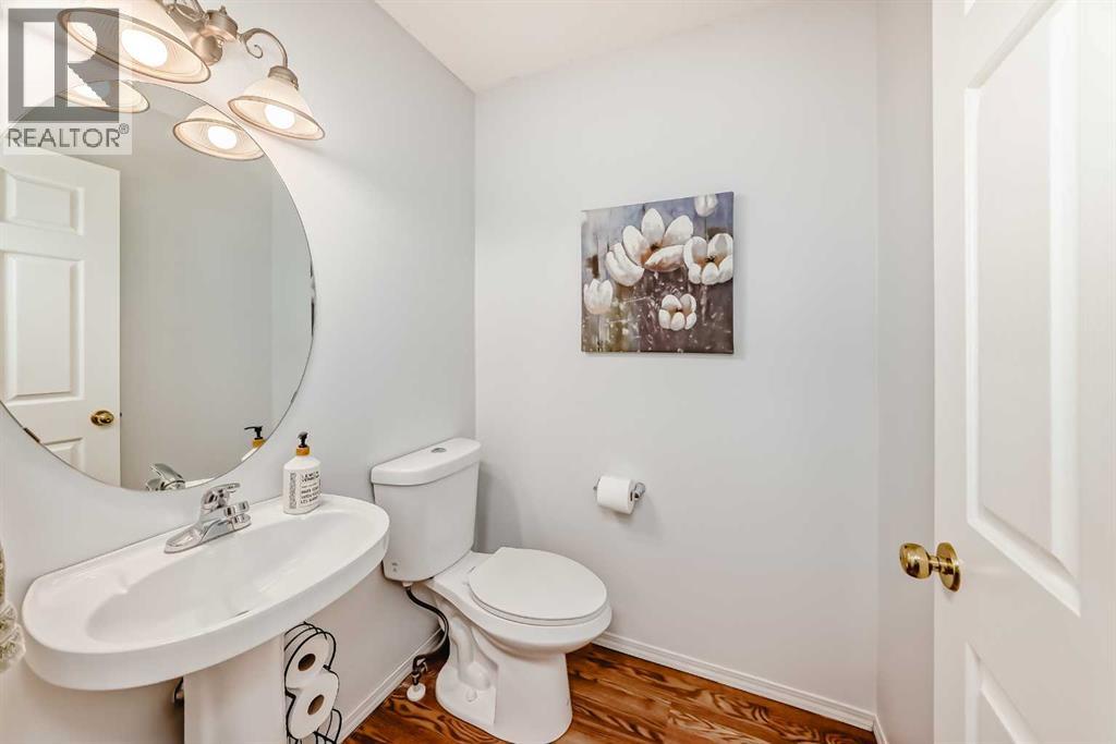 15 Citadel Meadow Crescent Nw Property Photo 14
