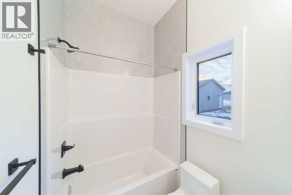 1185 Iron Ridge Avenue Property Photo 10