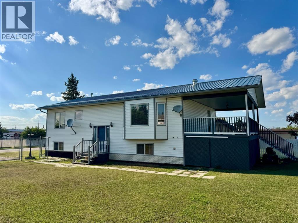 908 4 Avenue Property Photo 1