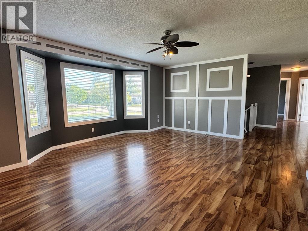 908 4 Avenue Property Photo 6