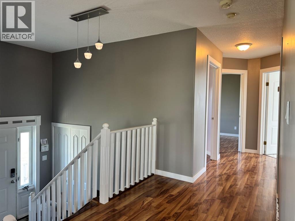 908 4 Avenue Property Photo 25