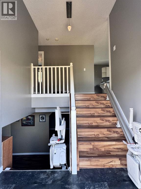 908 4 Avenue Property Photo 26