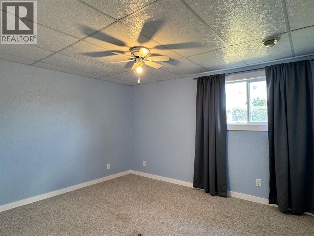 908 4 Avenue Property Photo 28