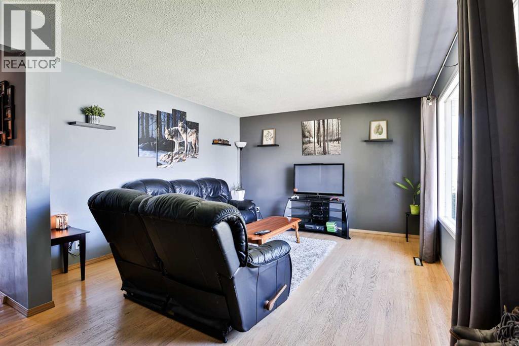 2700 12 Avenue N Property Photo 3