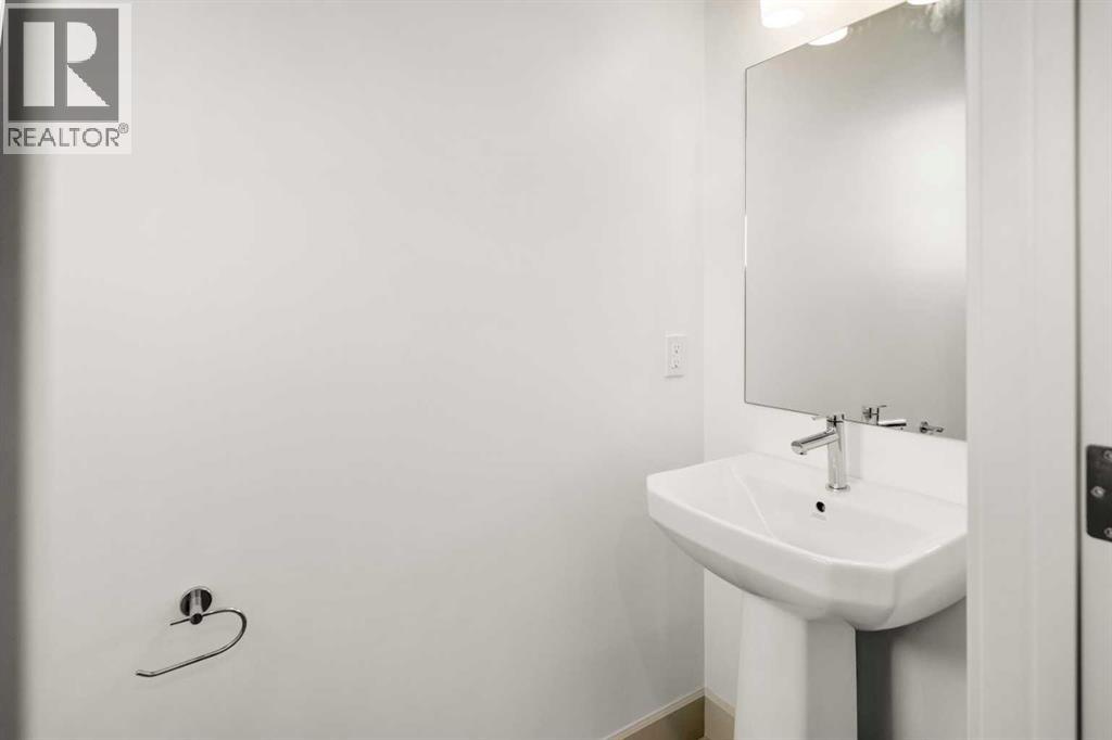 5030 48 Street Property Photo 13