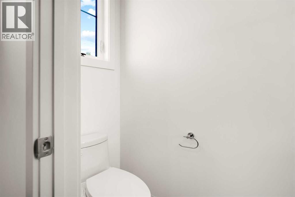 5030 48 Street Property Photo 14