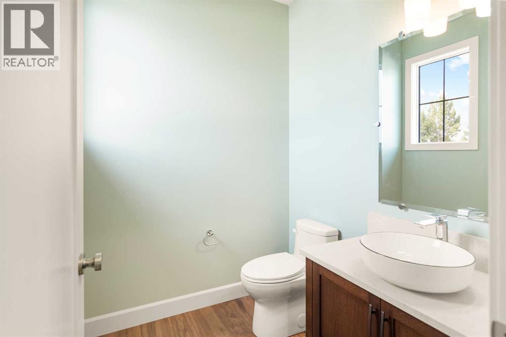 5030 48 Street Property Photo 24