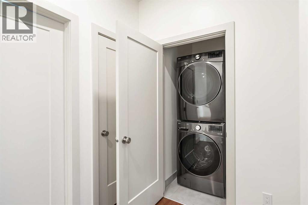 5030 48 Street Property Photo 35
