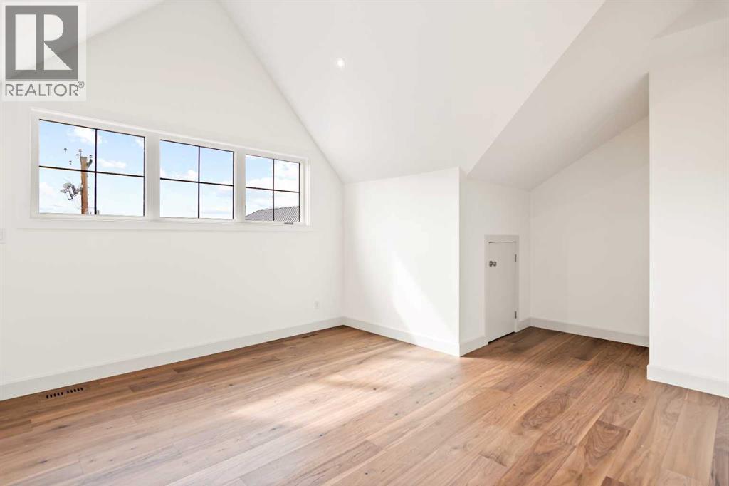 5030 48 Street Property Photo 36