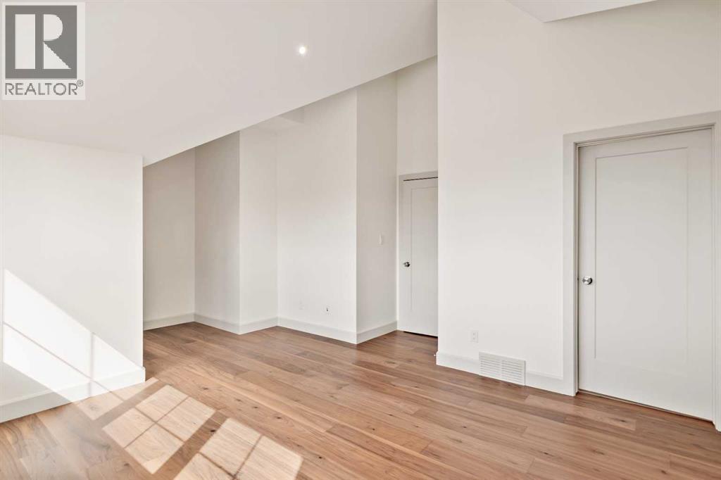 5030 48 Street Property Photo 38
