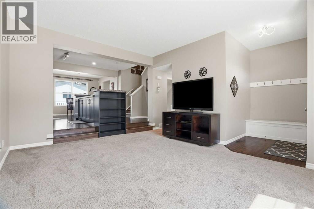 267 Skyview Springs Gardens Ne Property Photo 2