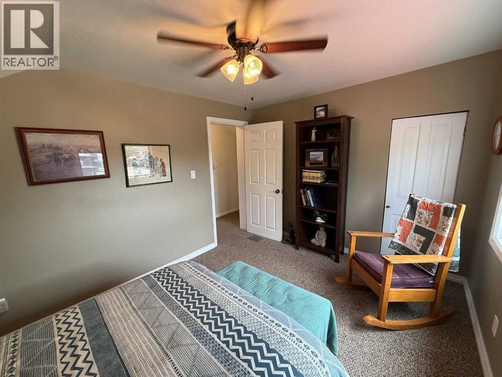 4920 51 Avenue Property Photo 27