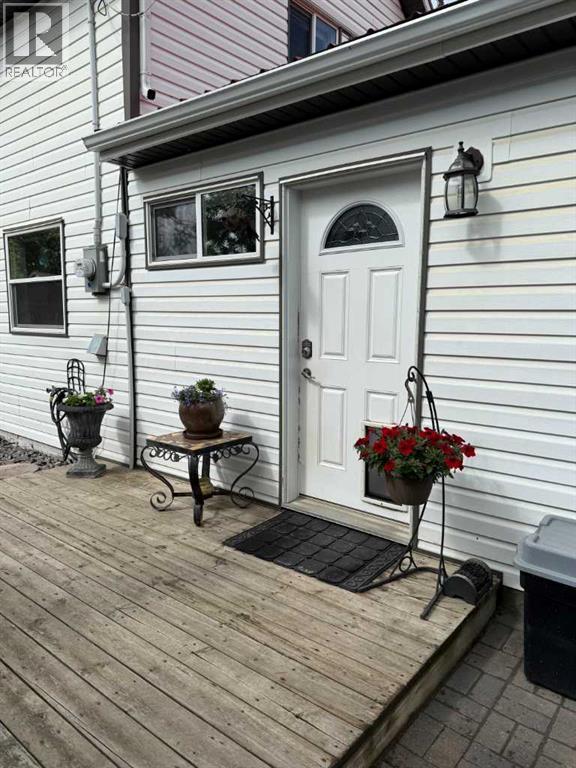 4920 51 Avenue Property Photo 33