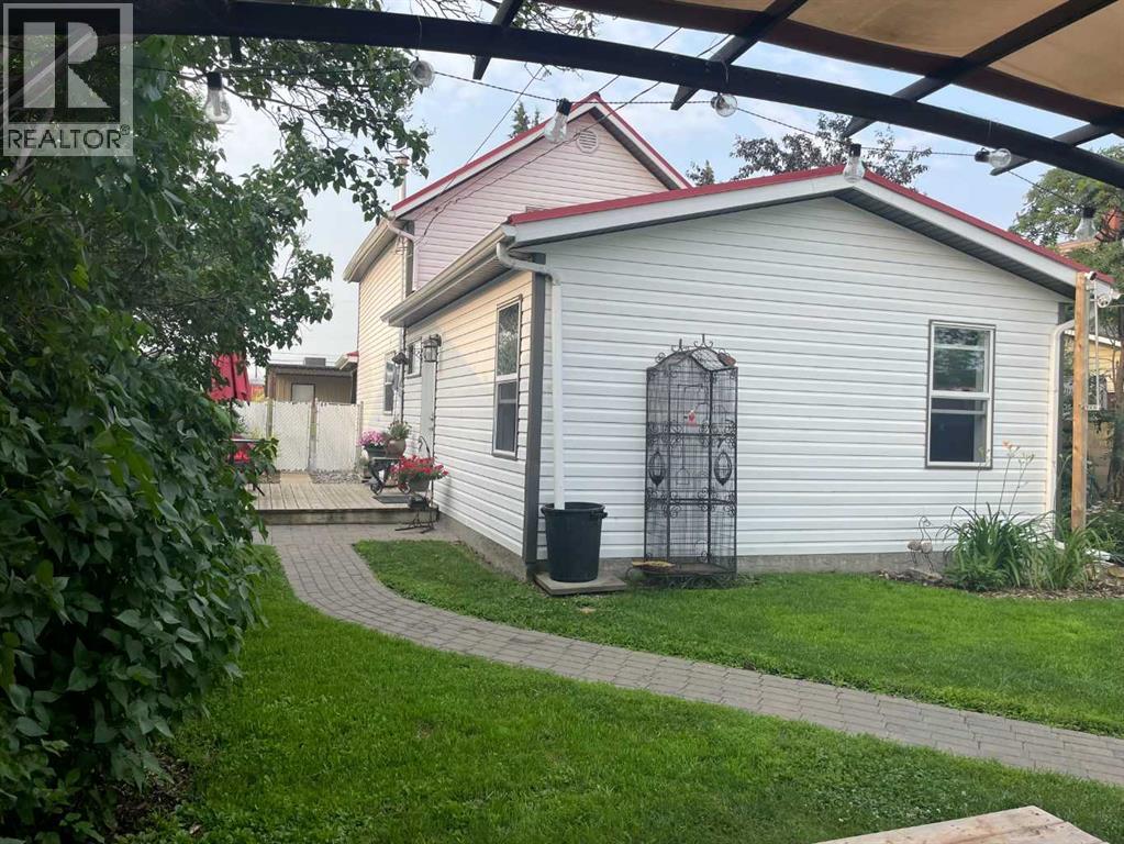 4920 51 Avenue Property Photo 44