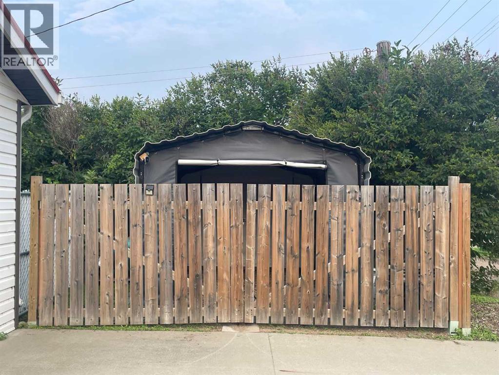 4920 51 Avenue Property Photo 48