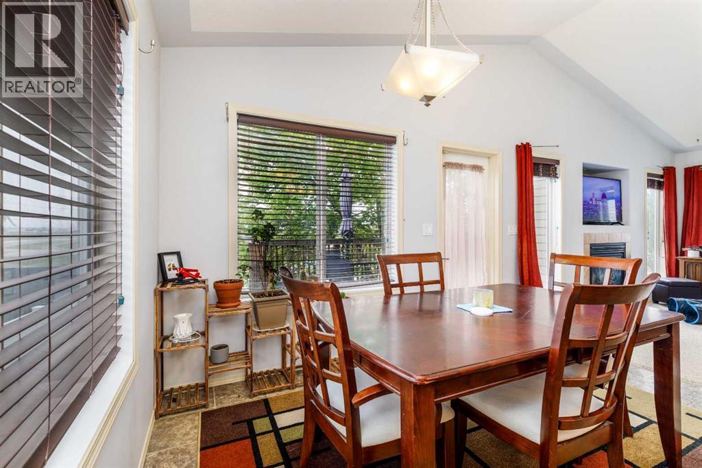 613 Oak Street Property Photo 7