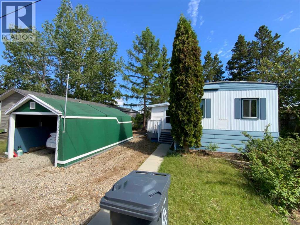 48 Mobile Drive Ne Property Photo 1