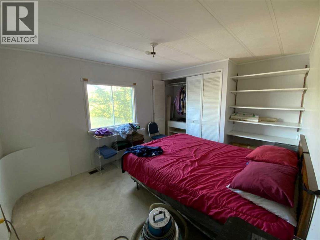 48 Mobile Drive Ne Property Photo 3