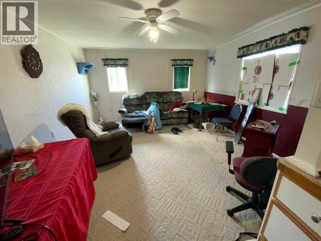 48 Mobile Drive Ne Property Photo 13