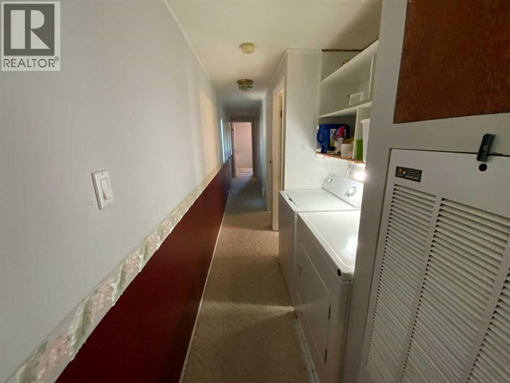 48 Mobile Drive Ne Property Photo 14