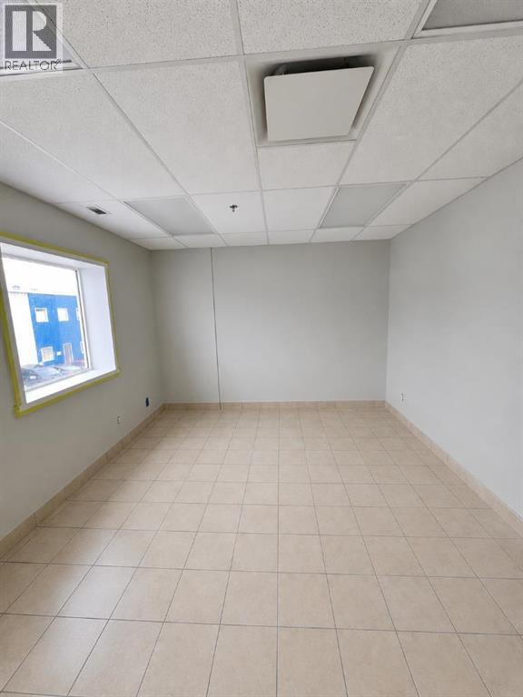 8800 Venture Avenue Southeast Property Photo 6