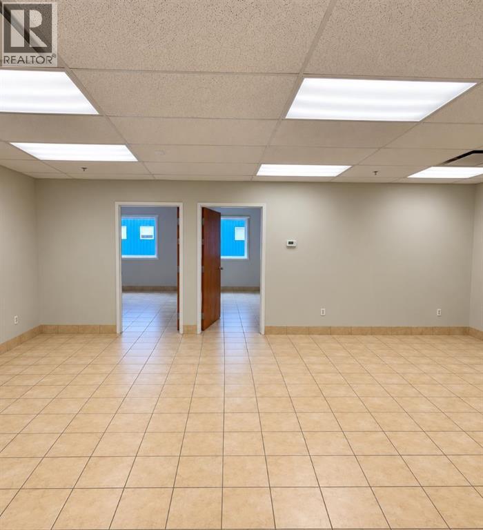 8800 Venture Avenue Southeast Property Photo 8