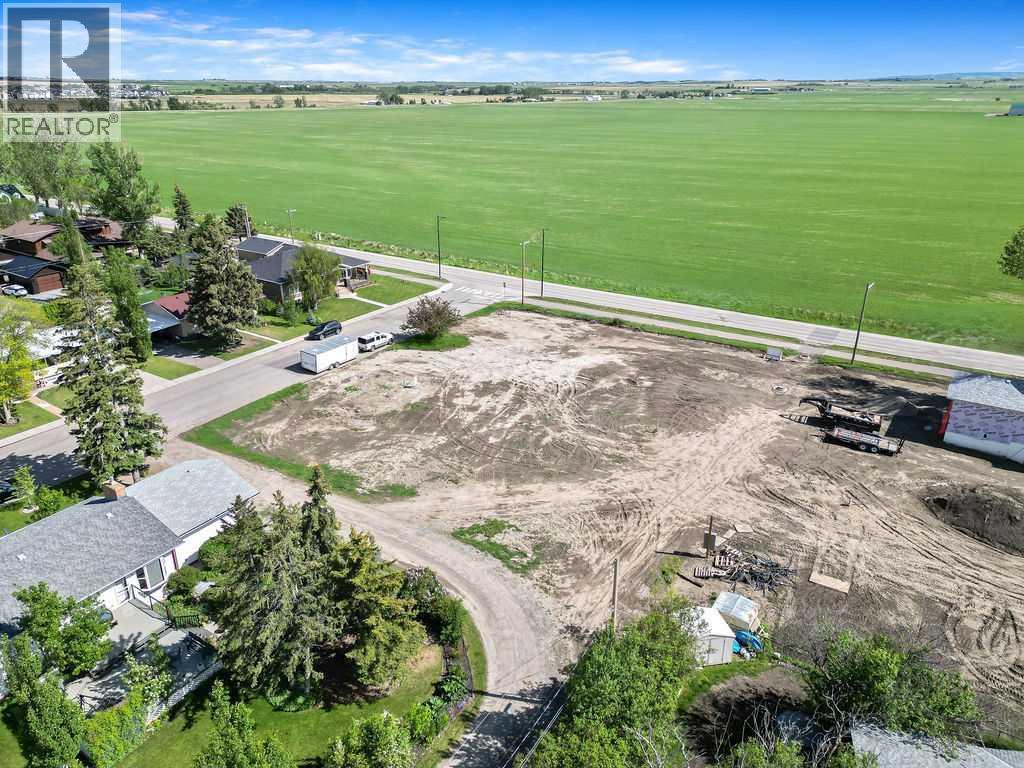 1033 8 Street Sw Property Photo 4