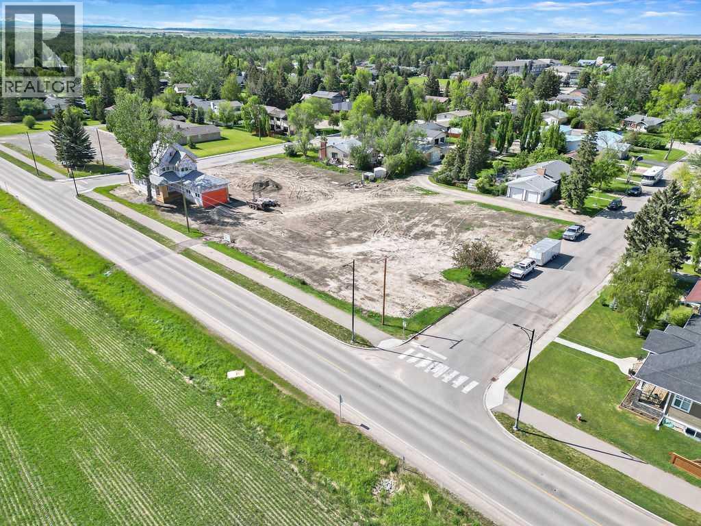 1033 8 Street Sw Property Photo 8