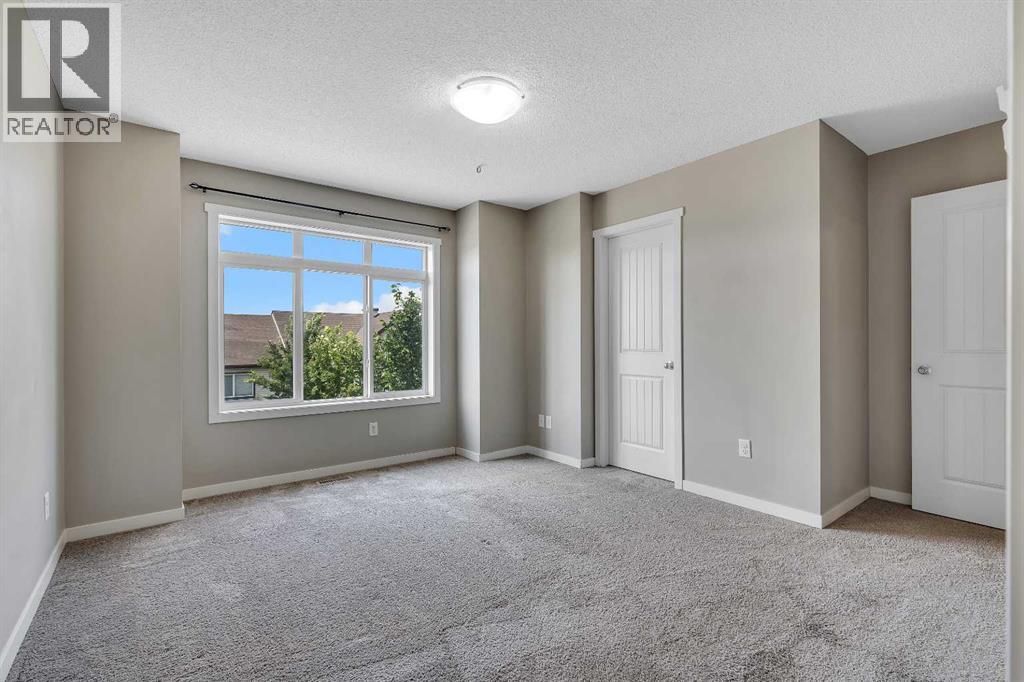 401 Copperpond Landing Se Property Photo 22
