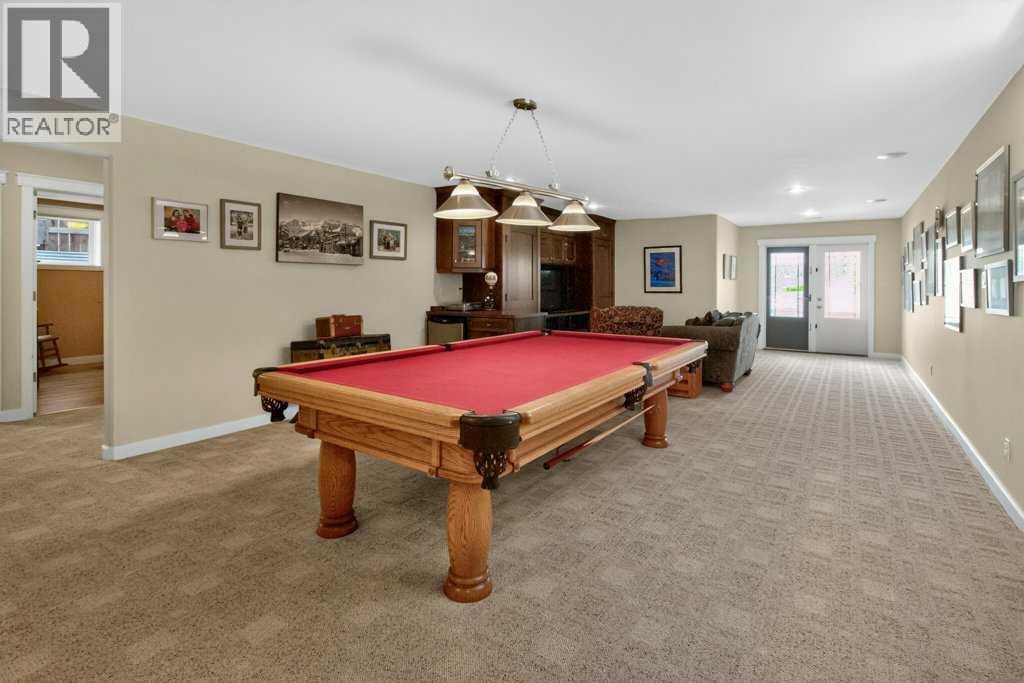 509 Sunridge Crescent W Property Photo 31