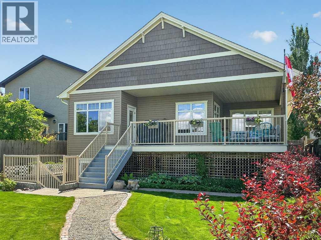 509 Sunridge Crescent W Property Photo 45